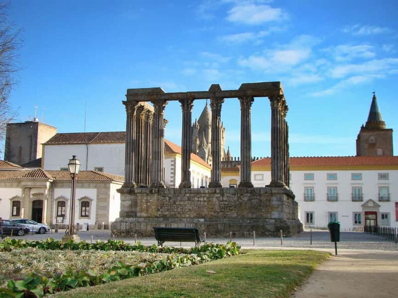 Évora Full Day Tour on a Luxury Mercedes - The Itinerary: What to Expect