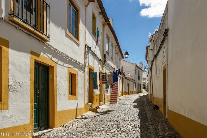 Evora Highlights Walking Tour Audio and GPS Guided - Location Details
