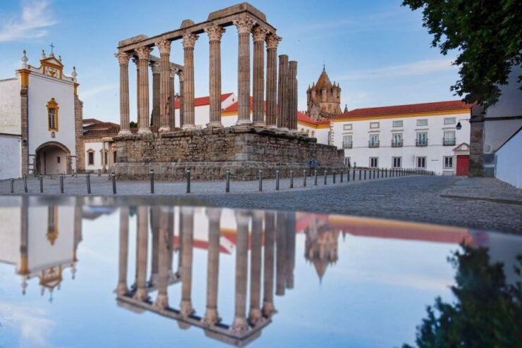 Évora & Monsaraz Day Trip- Small Group - Highlights of the Trip