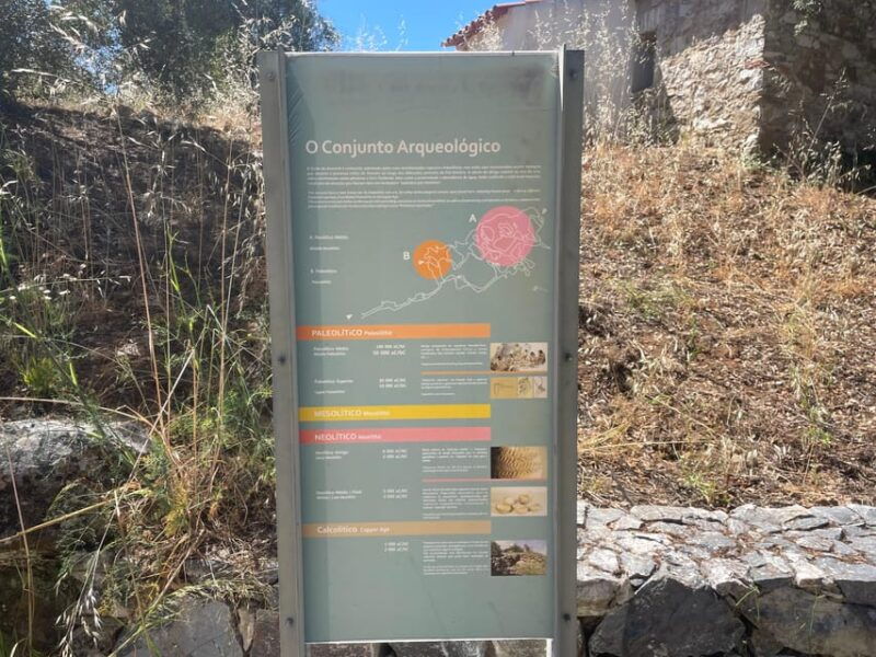 Évora or Montemor: Guided Tour of the Escoural Caves - The Itinerary: What to Expect