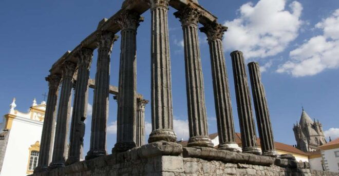 Évora Private Day Trip From Lisbon With Wine Tasting - Tour Description