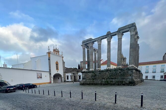 Évora: Private Walking Tour - Discover Architectural Gems