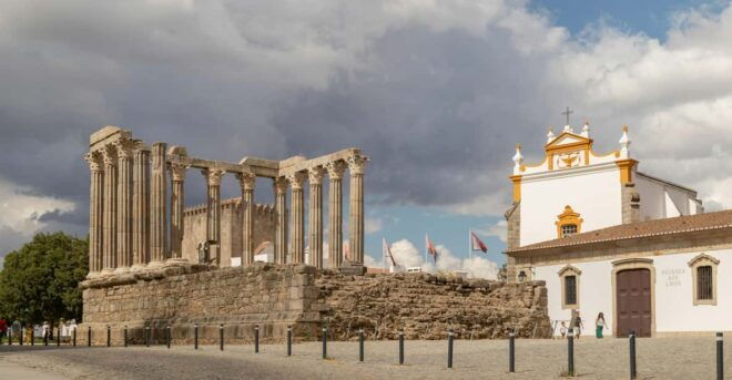 Évora & Wine Tour - Transportation and Duration