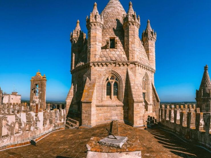 Évora With Wine Tasting - Full Day Private Tour - Tour Overview