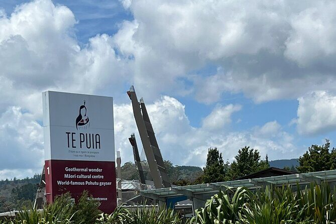 Ex Auckland: Rotorua Mori Village with Haka and Hot Springs - Polynesian Spa: A Place of Tranquility and Healing