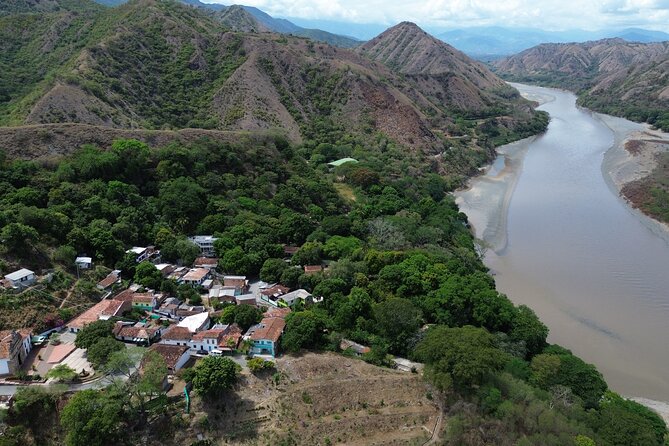 Exciting Journey Through Santa Fé and Olaya - Tour Highlights