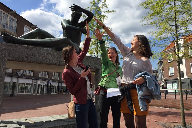 Exciting Murder Mystery - Interactive City Walk in the Hague - Engaging Interactive Challenges and Clues