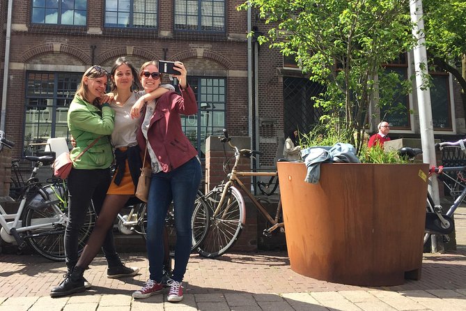 Exciting Murder Mystery - Interactive City Walk in Valkenburg - Interactive Elements and Clues