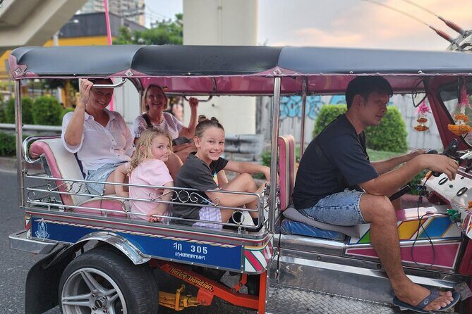 Exclusive Bangkok Night Tuk Tuk Tour with Local Dinner Experience - FAQ