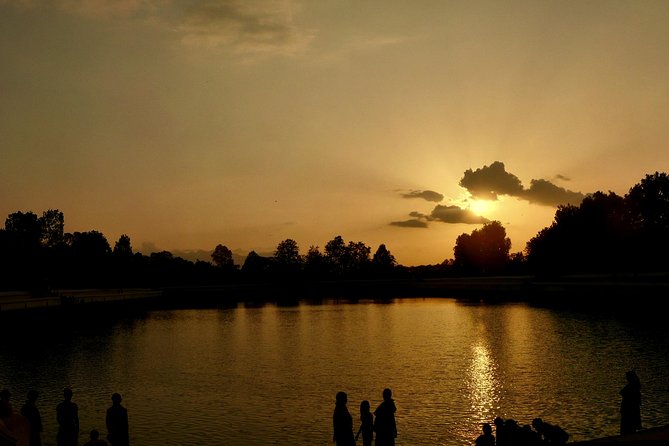 Exclusive Bhaktapur Day Tour - Meeting and Pickup