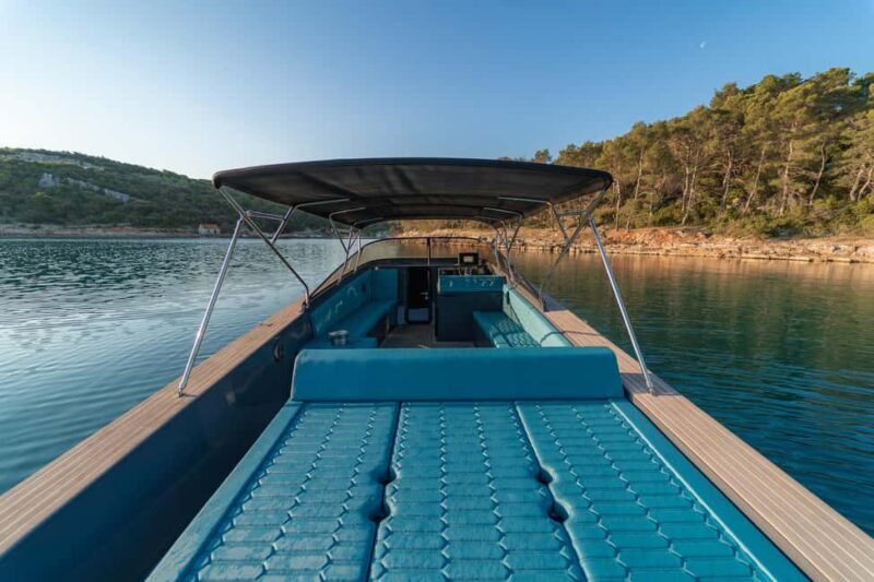 Exclusive Blue Lagoon Luxury Boat Tour from Split - Who Will Love This Tour?