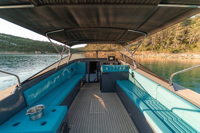 Exclusive Blue Lagoon Luxury Boat Tour from Split - Practical Details and Tips