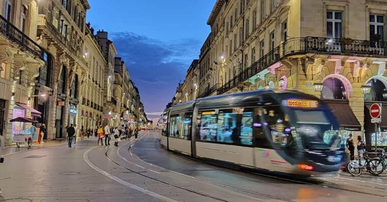 Exclusive! Bordeaux: Nighttime Highlights Walking Tour - Preparation and Important Information