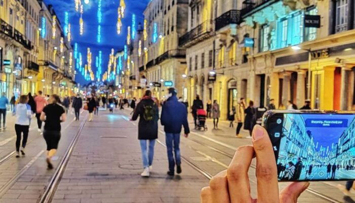 Exclusive! Bordeaux: Nighttime Highlights Walking Tour - Sampling Local Delicacies