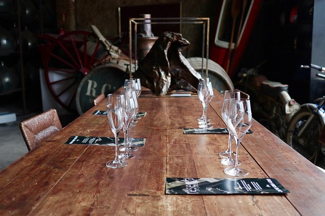 Exclusive Champagne & Chocolate Experience - Meeting and Pickup Information