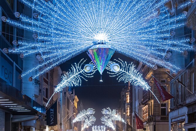 Exclusive Christmas Lights Tour of London Black Cab - Booking and Pricing Information