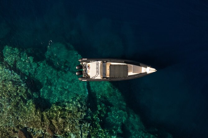 Exclusive Cruise Experience in Santorini - Positive Review by Alyssa_K