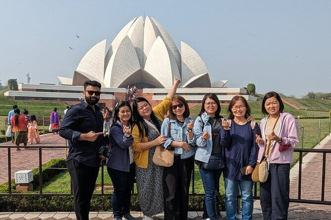 Exclusive Full-Day Guided Tour of Old and New Delhi - Exploring Delhi in a Day: An Honest Look at the Full-Day Guided Tour of Old and New Delhi