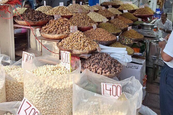 Exclusive Half Day Shopping Tour With Female Consultant - A Deep Dive Into the Delhi Shopping Experience