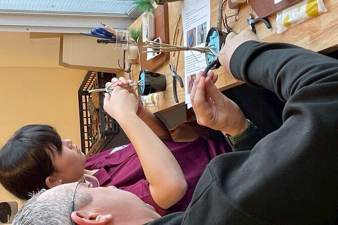 Exclusive Kanazawa Craft Bonsai Experience with Black Tile Pot - A Genuine Look at the Kanazawa Craft Bonsai Experience with Black Tile Pot