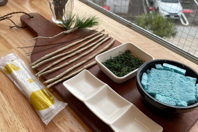 Exclusive Kanazawa Craft Bonsai Experience with Black Tile Pot - FAQ