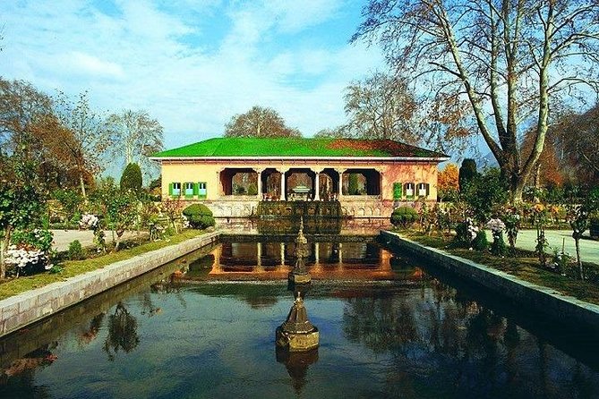 Exclusive Kashmir Tour Package - Meeting and Pickup Details