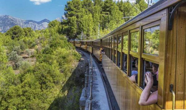 Exclusive Mallorca Island Tour: Boat, Train, Bus and Guide - Meeting Point and Logistics