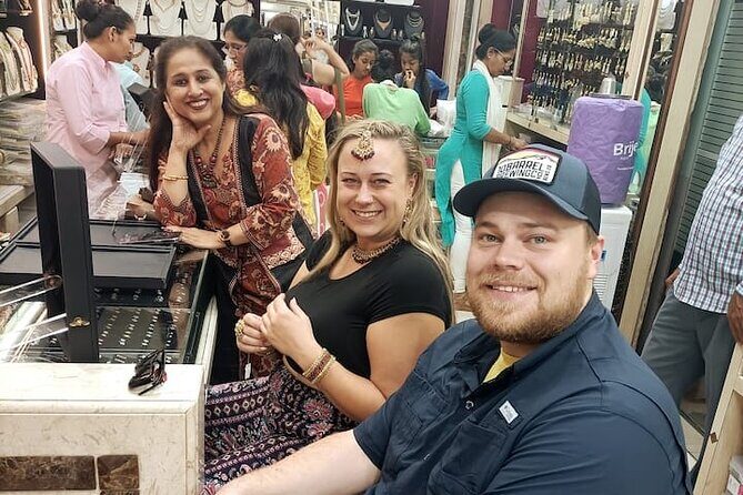 Exclusive Mumbai Suburbs Shopping for Fashion, jewelry and More - A Close Look at the Mumbai Suburbs Shopping Tour