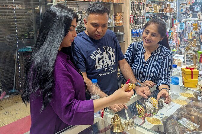 Exclusive Mumbai Suburbs Shopping for Fashion, jewelry and More - FAQs