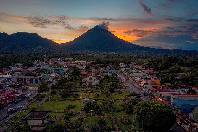 Exclusive Night Walk in La Fortuna and Natural Frog Garden . - Key Highlights
