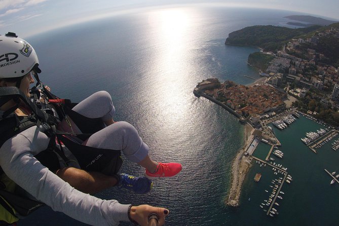 Exclusive Paragliding Montenegro - Inclusions: Tandem Paragliding Demo, Gopro