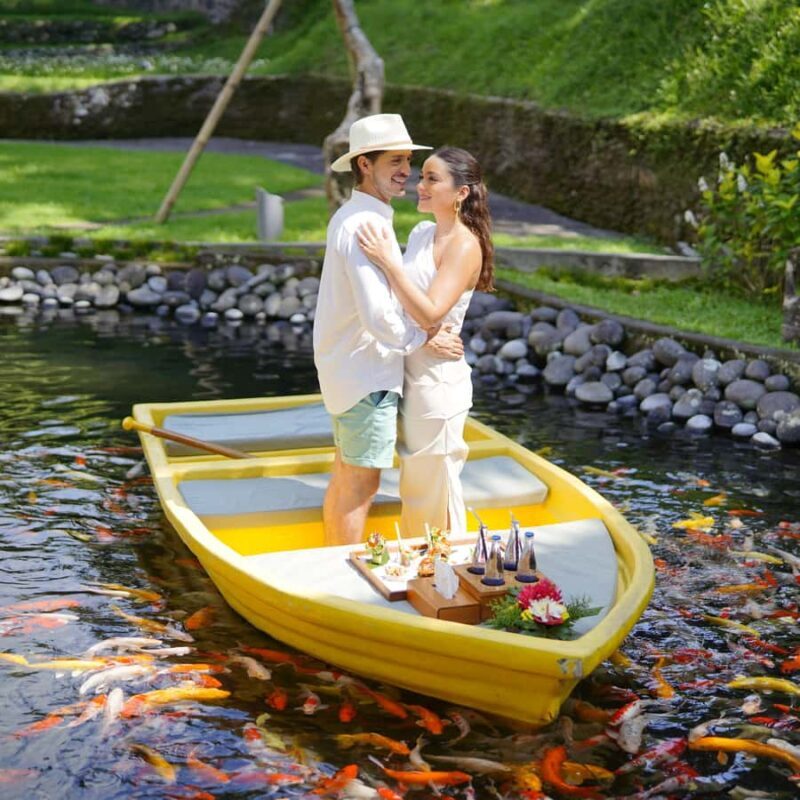 Exclusive Photo Moment on the Boat & Candlelight Dinner - Good To Know