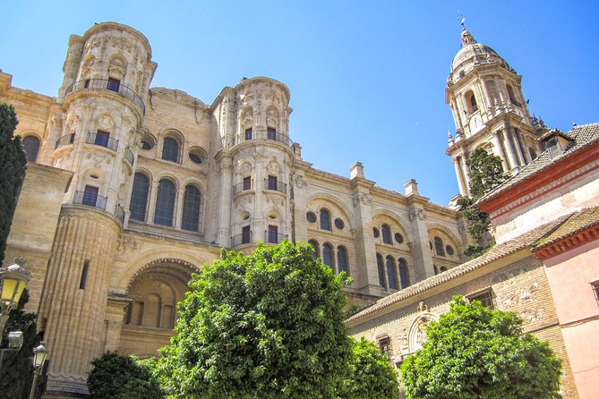 Exclusive Private Guided Tour Through the Architecture of Malaga With a Local - Meeting and Pickup Information