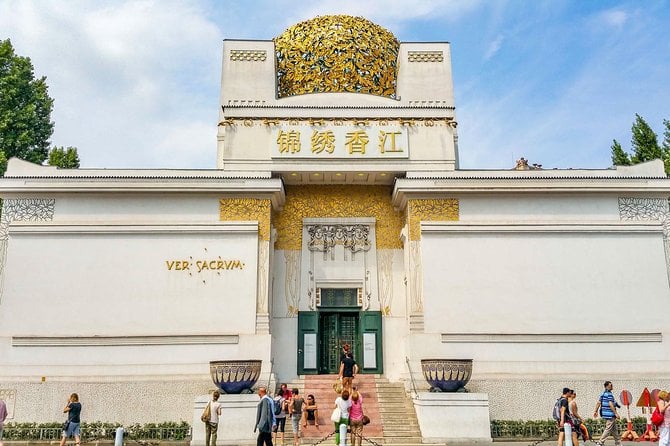 Exclusive Private Guided Tour Through the Architecture of Vienna With a Local - Reviews