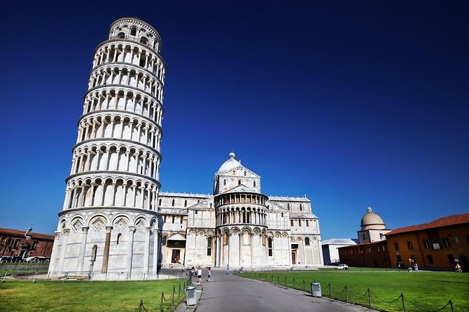 Exclusive Private Shore Excursion From Livorno Port to Pisa and Lucca - Itinerary