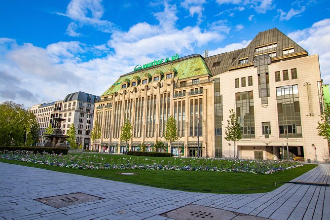 Exclusive Private Tour Through the Architecture of Dusseldorf Guided by a Local - Enjoy an Exclusive Private Experience