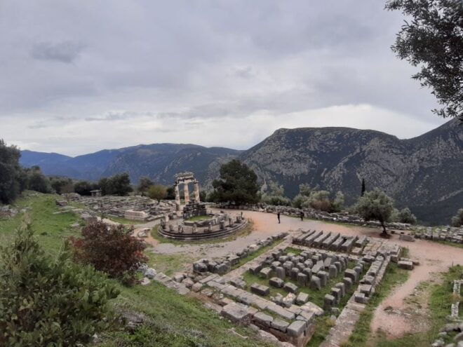Exclusive Private Tour To Delphi - Common Questions