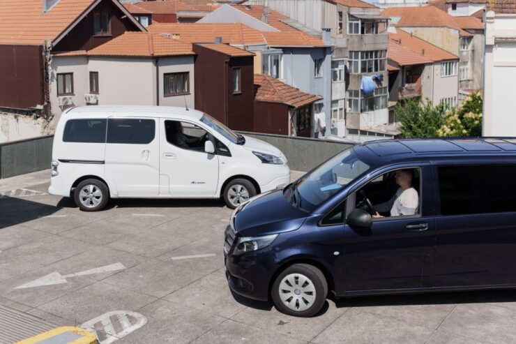 Exclusive Private Transfer Porto Airport - Porto - Driver and Cancellation Policy