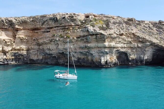 Exclusive sailboat Palma with audio guide and Majorcan Flavors - Why Choose the Palma Sailboat Tour?