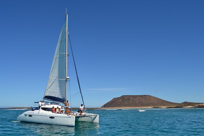 Exclusive Sailing Catamaran Experience to Lobos Island With Lunch and Drinks - Lunch and Refreshments Offered