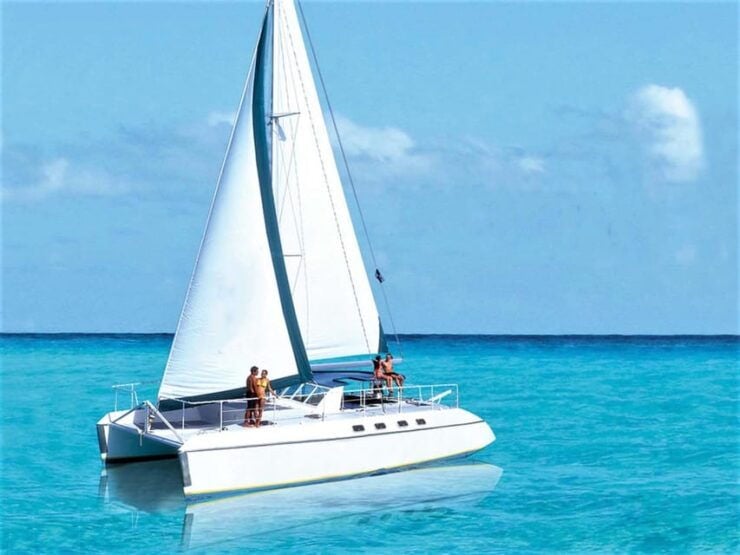 Exclusive Sailing to Isla Mujeres. Top Tour ! - Itinerary and Activities