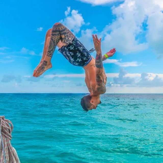 Exclusive Sailing to Isla Mujeres. Top Tour ! - Inclusions and Exclusions