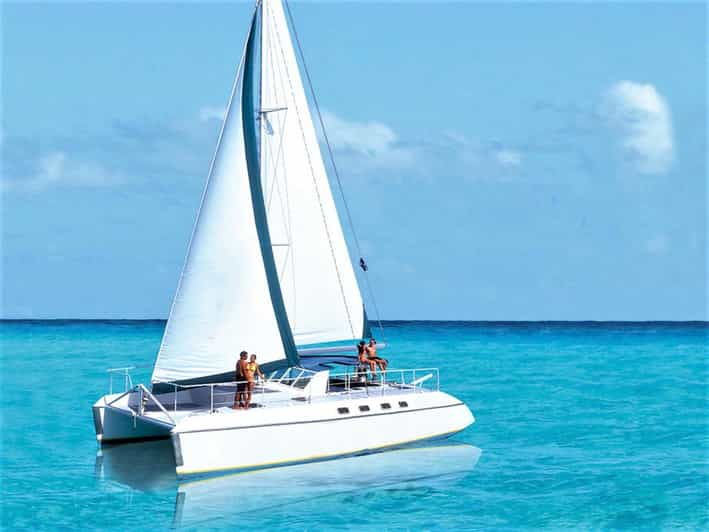 Exclusive Sailing to Isla Mujeres. Top Tour ! - Itinerary and Activities