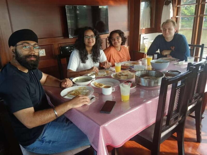 Exclusive Same Day Kerala Houseboat Cruise Tour in Alleppey - Good To Know