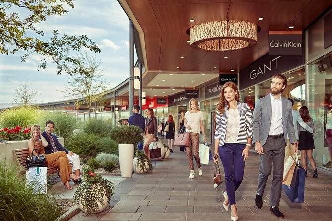 Exclusive Shopping in Fashion Arena Outlet Prague - VIP Pass Benefits
