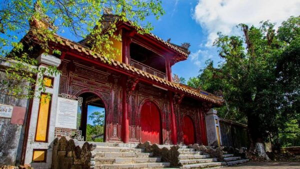 Exclusive Small Group Walking Tour of Hue Imperial City - Booking Details