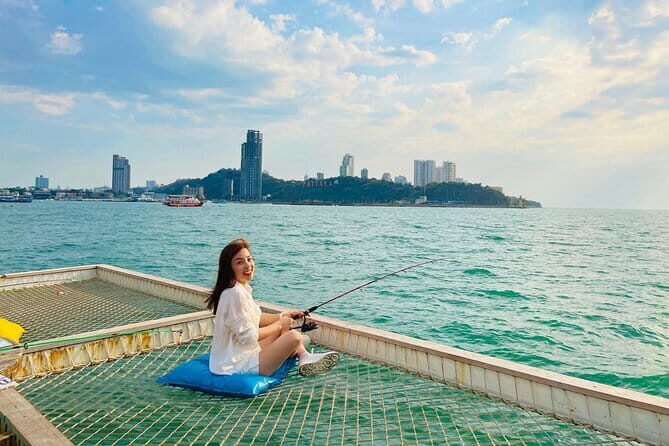 Exclusive Squid Fishing on Chic Floating Café from Pattaya - Good To Know