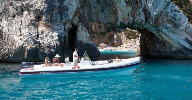 Exclusive Sunset Tour With Aperitif : 10 People - Duration and Language Options
