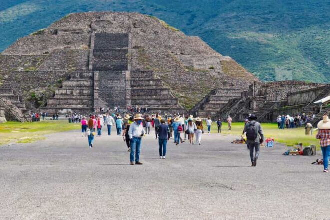 EXCLUSIVE TEOTIHUACÁN TOUR - Small Groups - Iconic Structures and Symbolism