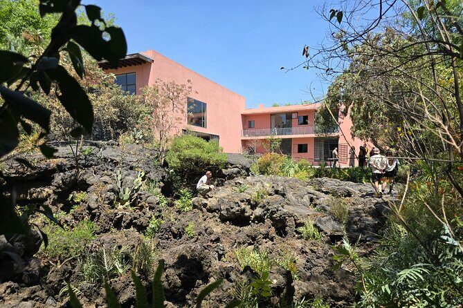 EXCLUSIVE TOUR Luis Barragán - Casa Pedregal - Good To Know